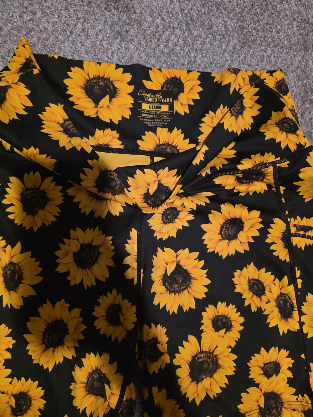 High-Waist Sunflower Print Bike Shorts - Black & Yellow